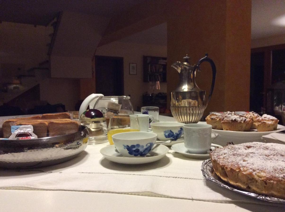 B&B Il Frassino เปรูจา ภายนอก รูปภาพ